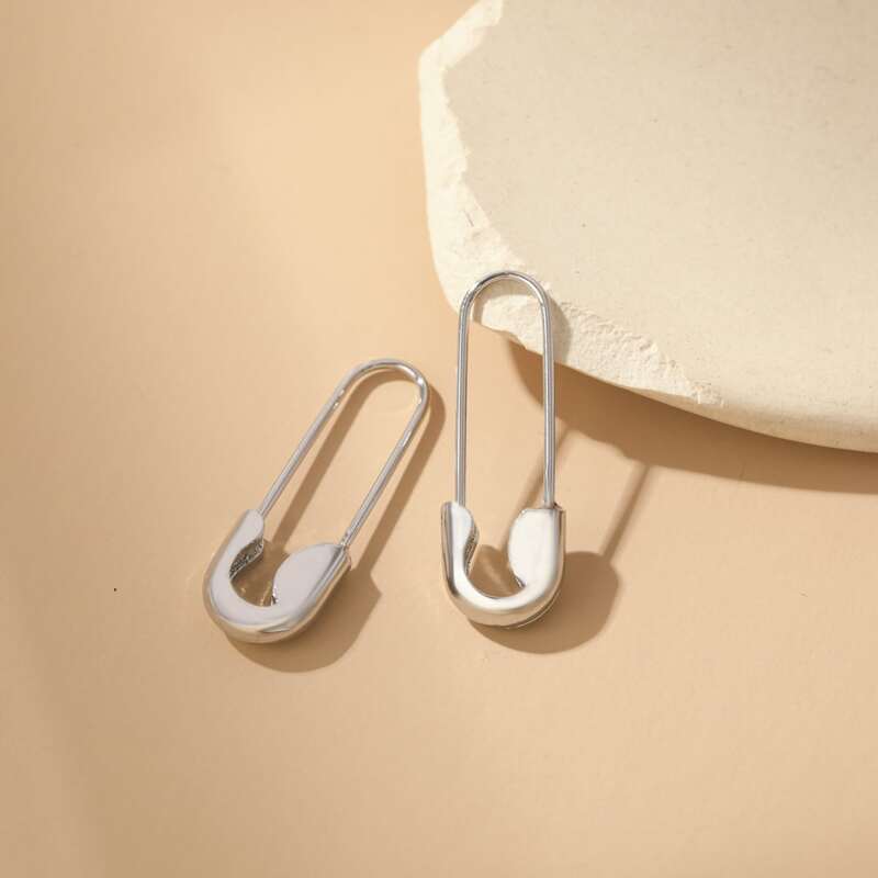 

1pair Paper Clip Design Earrings, Silver
