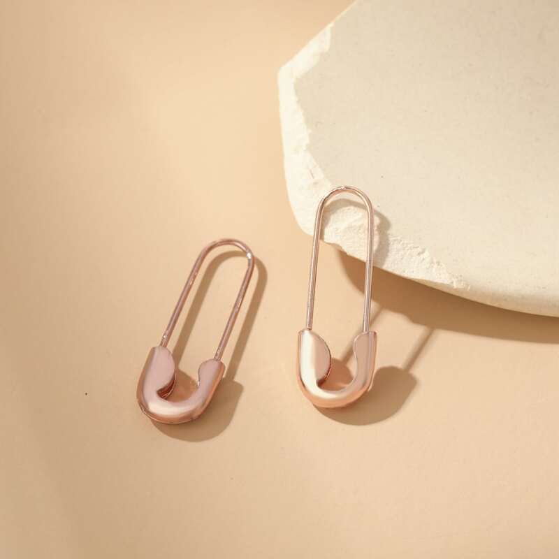 

1pair Paper Clip Design Earrings, Rose gold