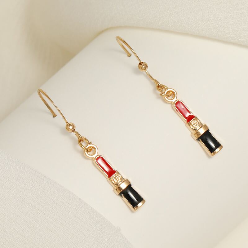 

1pair Lipstick Design Drop Earrings, Black