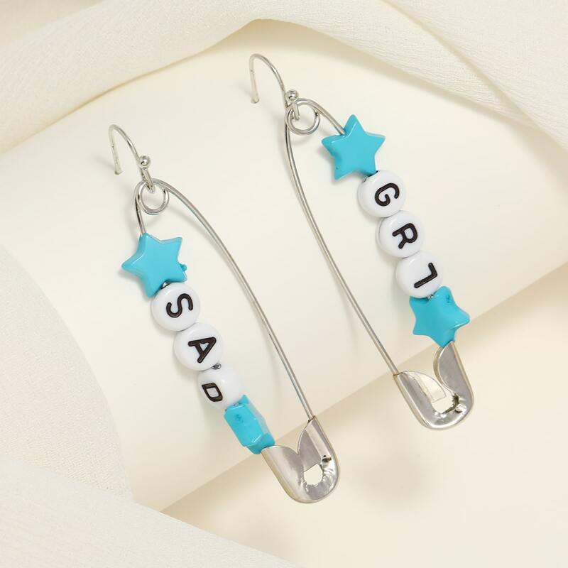 

1pair Paper Clip & Letter Design Earrings, Silver