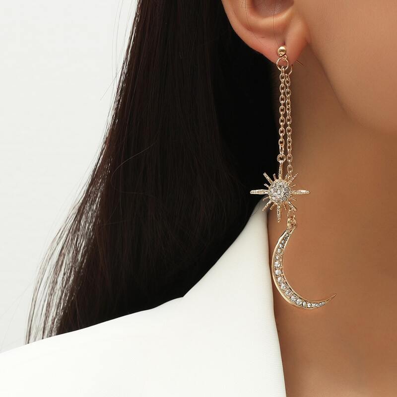

1pair Moon Design Drop Earrings, Gold
