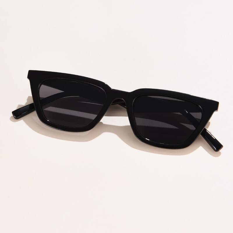 

Cat Eye Sunglasses