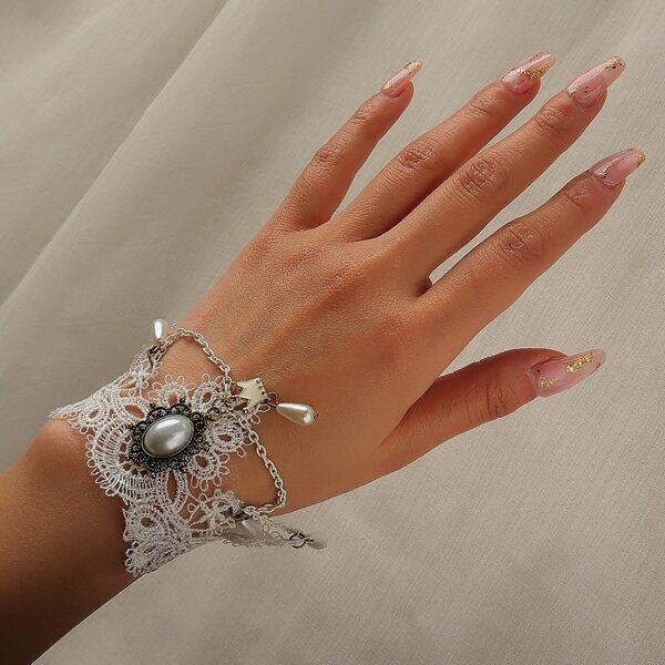 

Faux Pearl Decor Bracelet, White