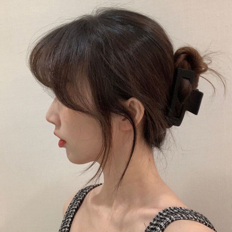 

Solid Hair Claw, Black