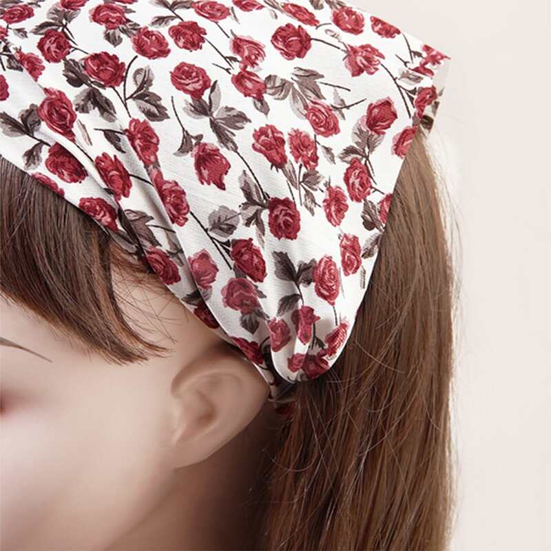 

Rose Print Kerchief, Multicolor