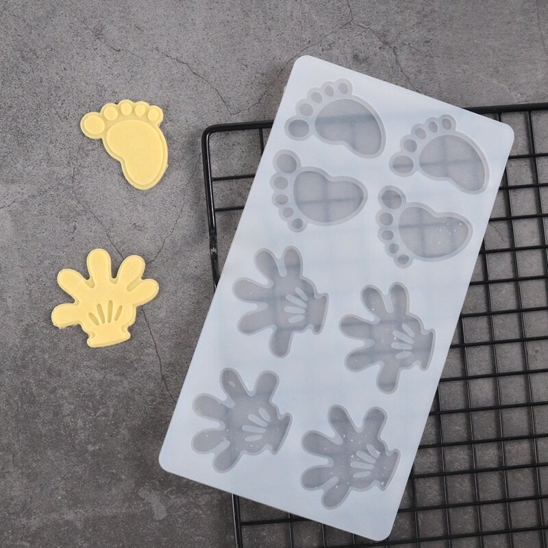 

1pc Hand & Foot Shaped Baking Mold, White