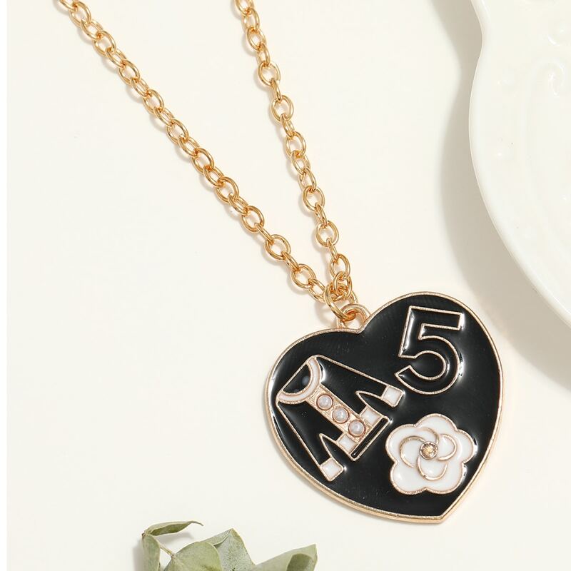 

Floral Heart Pendant Necklace, Gold