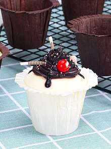 30個のカップケーキ紙コップ