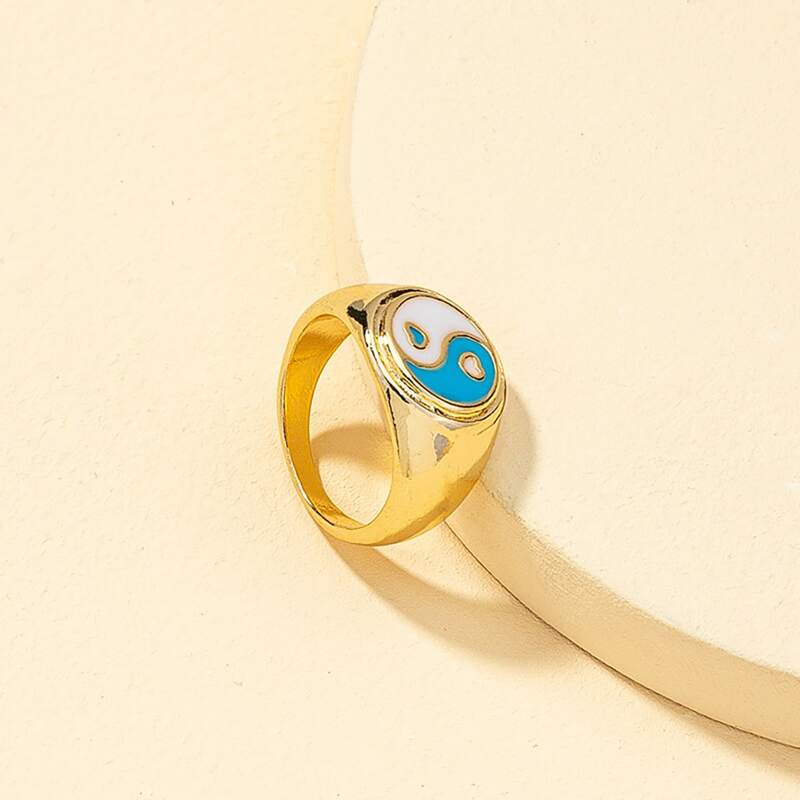 

Yin & Yang Design Ring, Multicolor