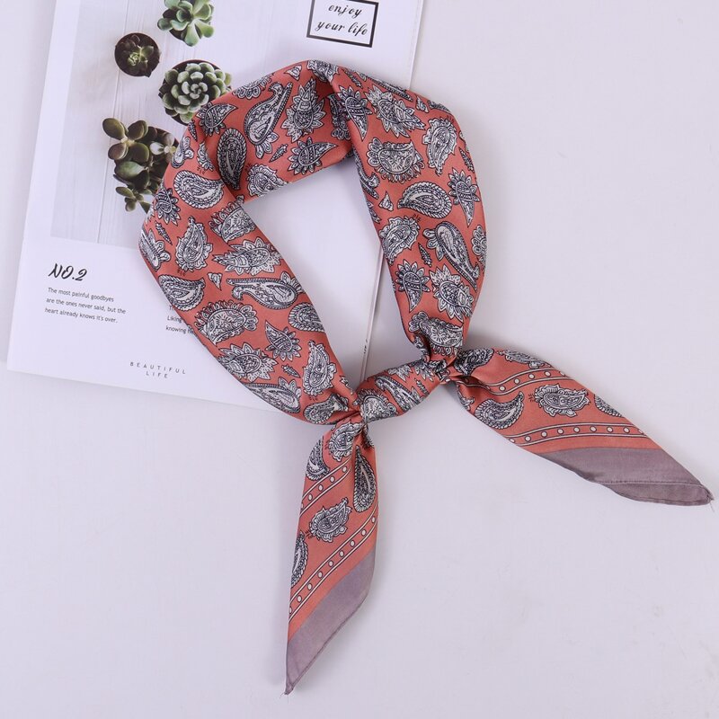 

Paisley Graphic Bandana, Multicolor