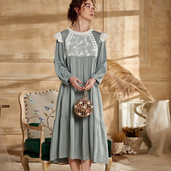 

Contrast Lace Ruffle Hem Nightdress, Mint green