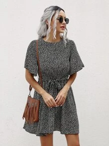 Breezaya 滿版圖案腰帶A字型洋裝 - 黑色 - 查看 3