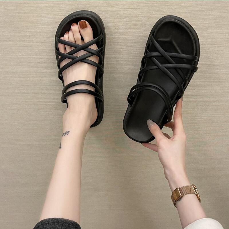 

Criss Cross Strap Slide Sandals, Black