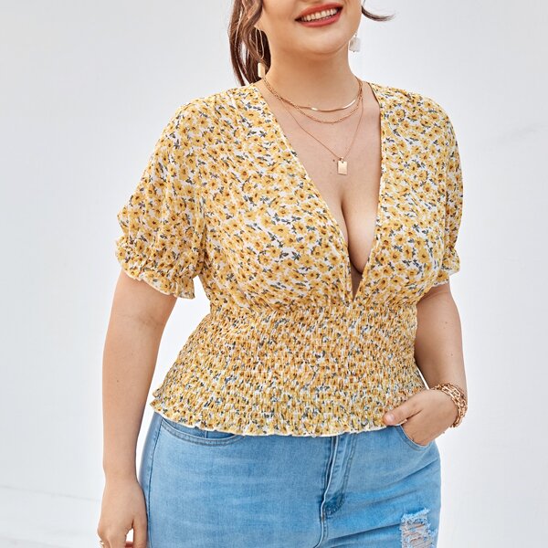 

Plus Ditsy Floral Plunging Neck Blouse, Multicolor