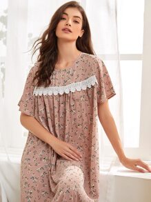 SHEIN Unity 蕾丝边碎花睡裙，睡袍，Moo Moo