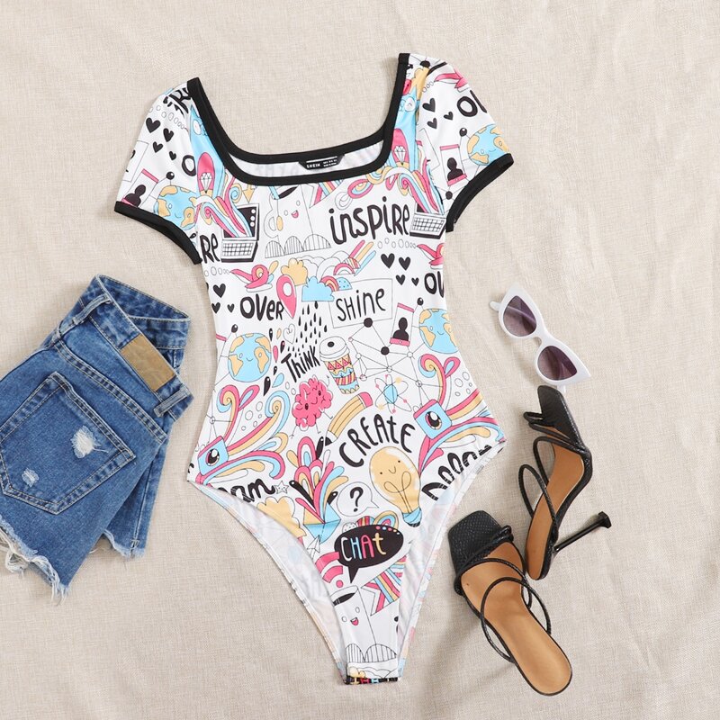 

Contrast Binding Letter and Cartoon Graphic Bodysuit, Multicolor