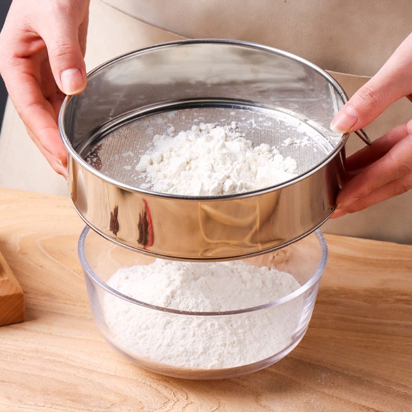 

1pc Handheld Flour Sieve, Silver