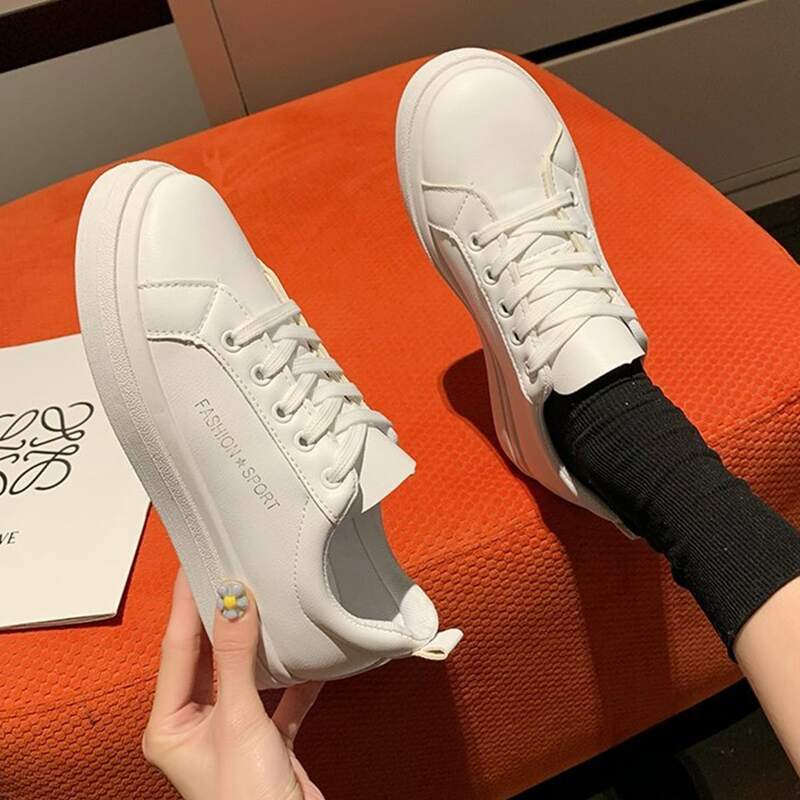 

Lace-up Front Skate Shoes, White