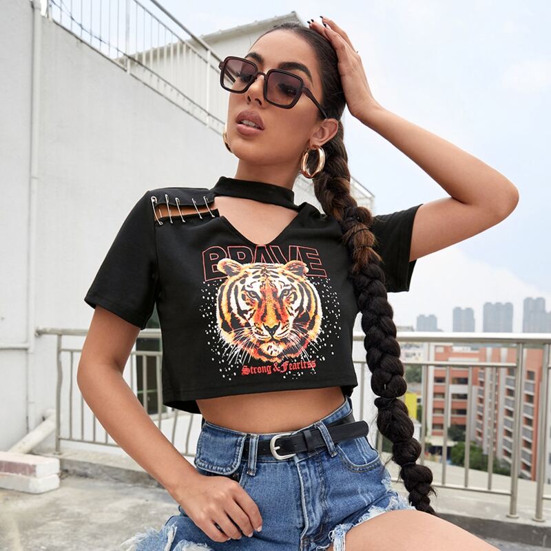 

Pin Decoration Tiger And Letter Graphic Keyhole Neck Tee, Black