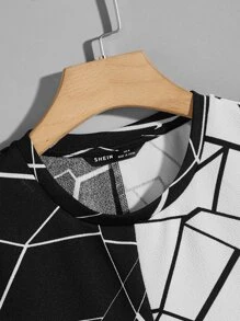 GENTILAND Men Geo Print Spliced Tee - Black and White - View 4