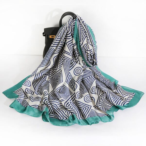 

Geometric Print Scarf, Multicolor