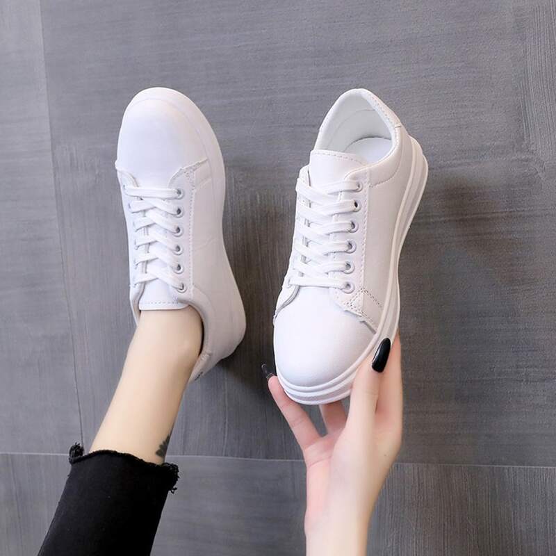 

Solid Lace-up Skate Shoes, White