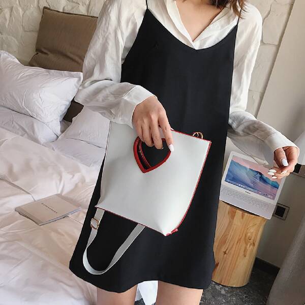 

Contrast Binding Heart Design Handle Bucket Bag, White