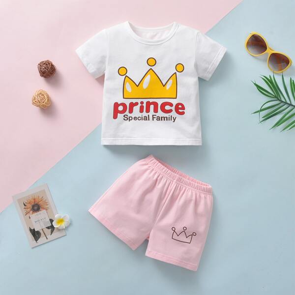 

Baby Girl Crown & Letter Graphic Tee With Shorts, Multicolor