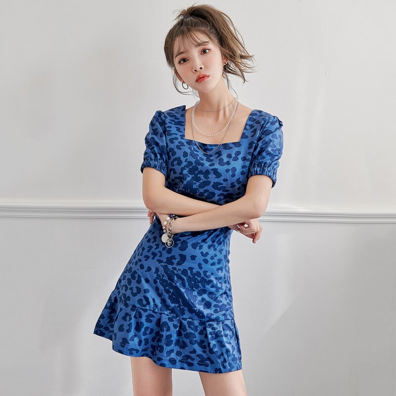 

Allover Print Ruffle Hem Dress, Blue
