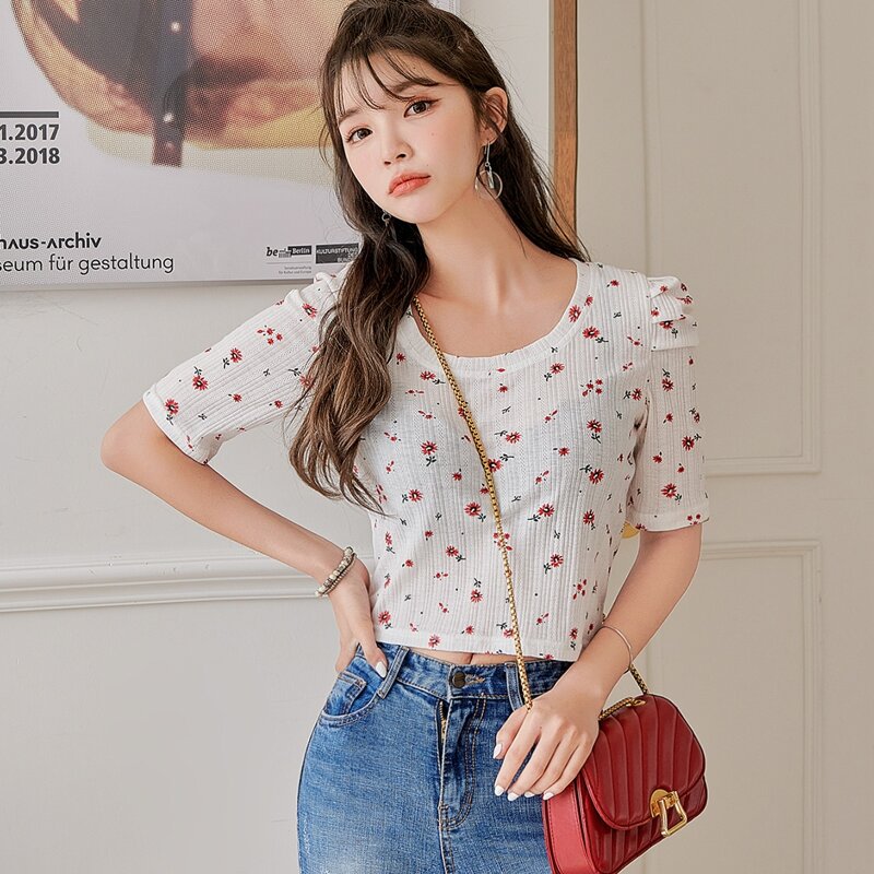 

Ditsy Floral Puff Sleeve Tee, White