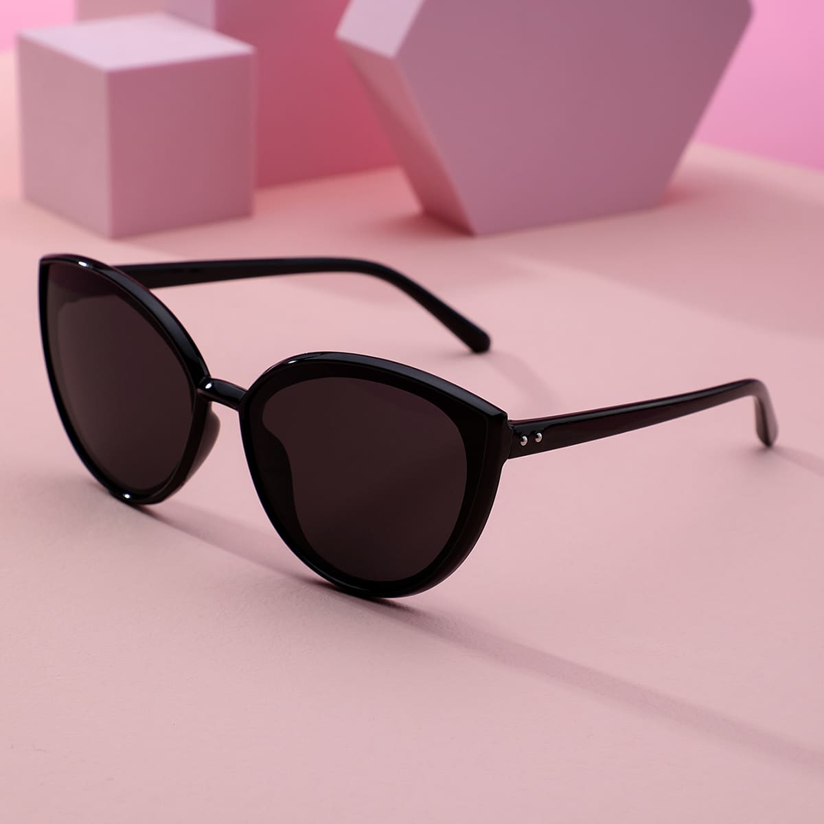 

Cat Eye Sunglasses