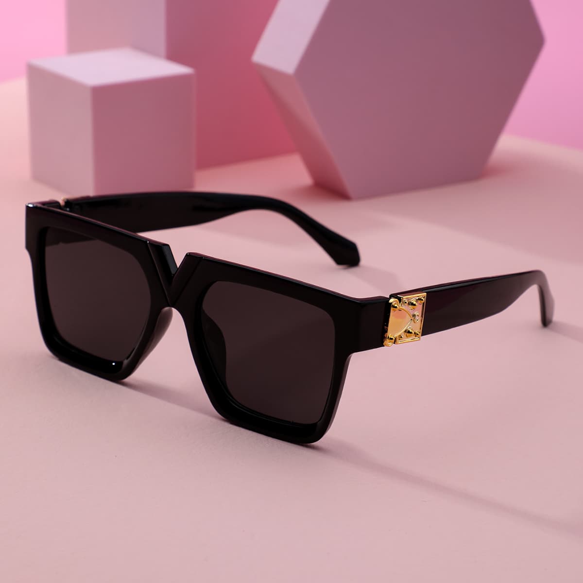 

Square Frame Sunglasses