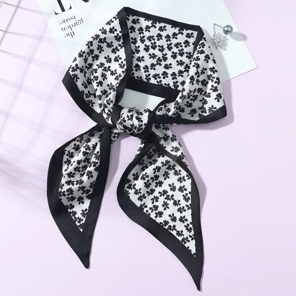 

Flower Print Scarf, Black and white