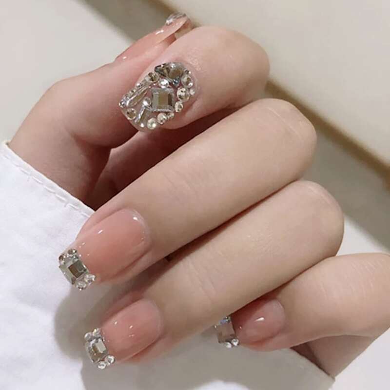 

24pcs Rhinestone Decor Fake Nail & 1sheet Tape, Pink
