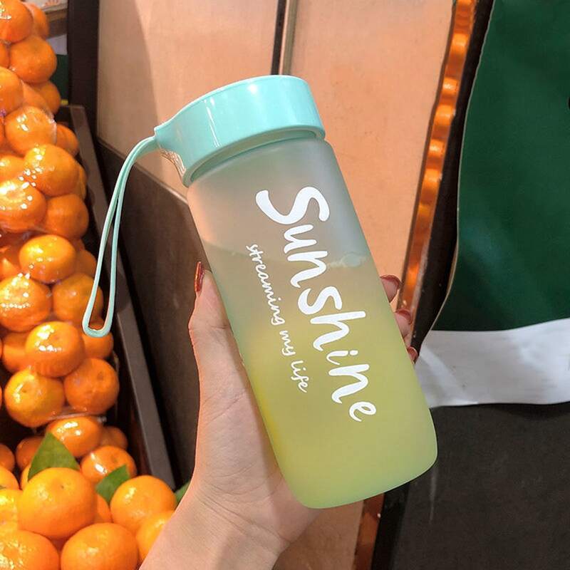 

1pc Letter Graphic Water Bottle, Multicolor