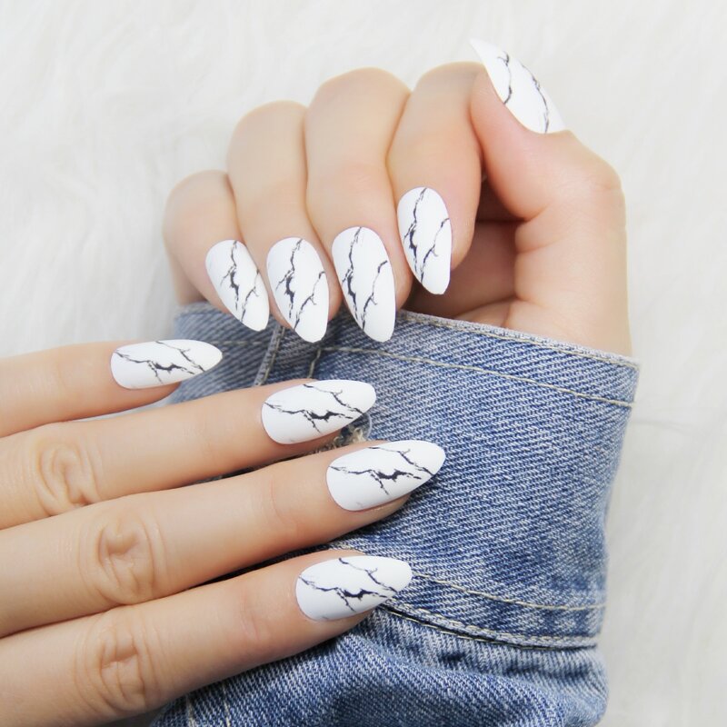 

24pcs Marble Pattern Fake Nail & 1sheet Tape & 1pc Nail File, Black and white