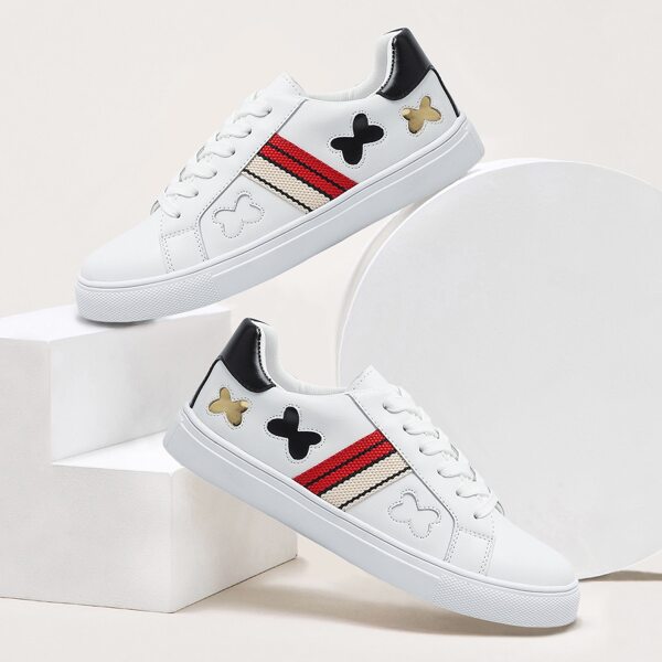 

Butterfly Pattern Lace-up Front Skate Shoes, White