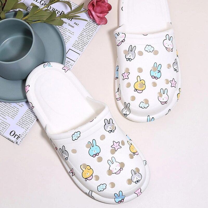 

Cartoon Vented Clogs, White
