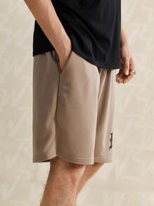 ROMWE MEN ROMWE Limited Guys Letter Drawstring Shorts - Khaki - View 3
