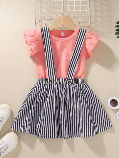 تنورة بحمالات مخطط مع تي شيرت بكفة مكشكش للبنات الصغار