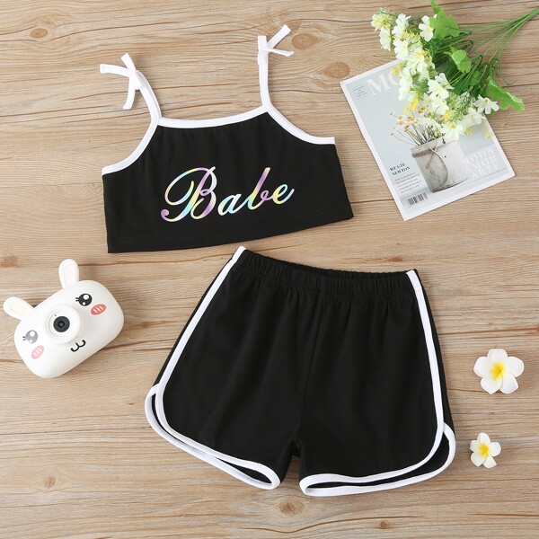 

Toddler Girls Letter Graphic Top & Dolphin Shorts Set, Black