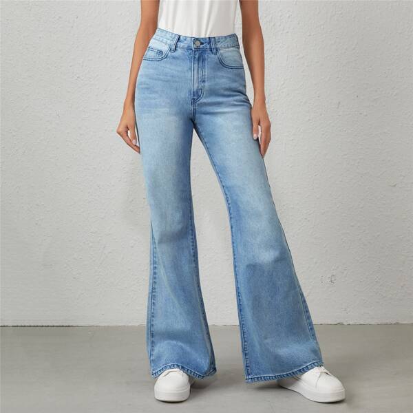

High-Waisted Slant Pocket Flare Leg Jeans, Light wash