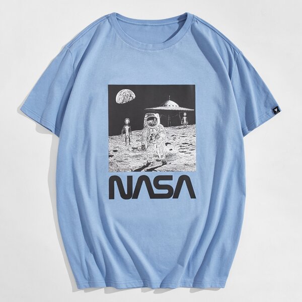 

Men Spaceman And Letter Graphic Tee, Baby blue