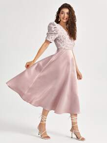 Modelyn v領抽褶泡泡袖褶皺紋理上身洋裝