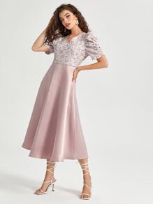 Modelyn v領抽褶泡泡袖褶皺紋理上身洋裝