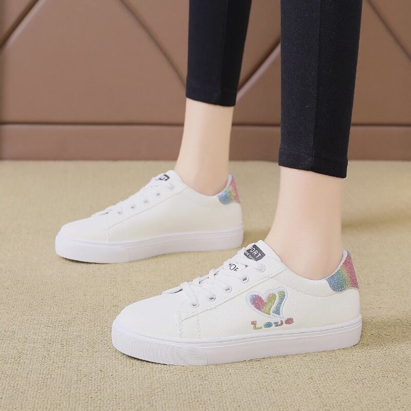 

Ombre Heart Lace-up Skate Shoes, White