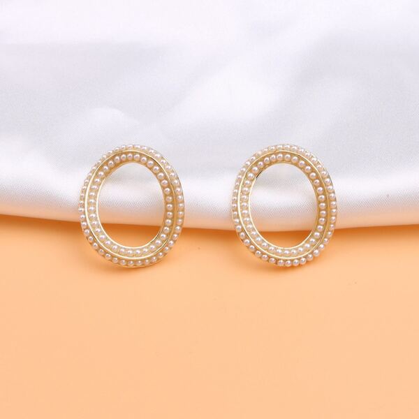 

Faux Pearl Decor Oval Stud Earrings, Gold