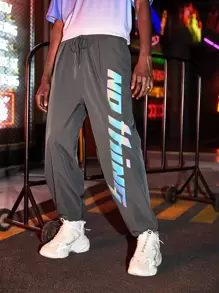 Manfinity Men Holographic Letter Graphic Pants