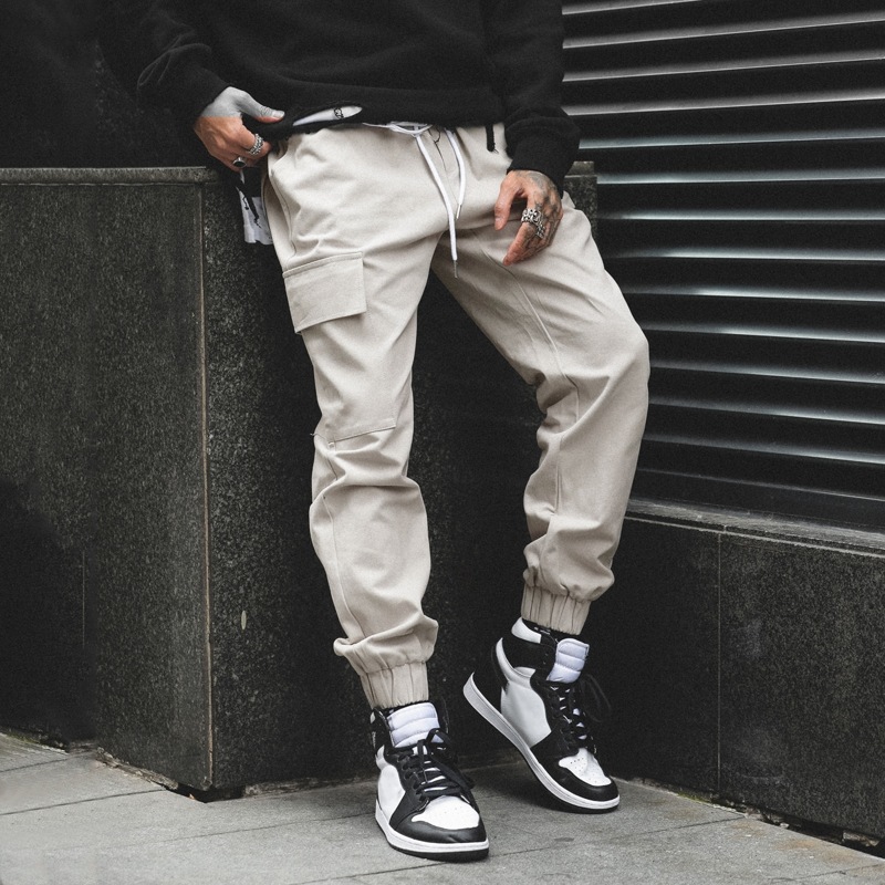 

Guys Drawstring Waist Flap Pocket Cargo Pants, Light grey
