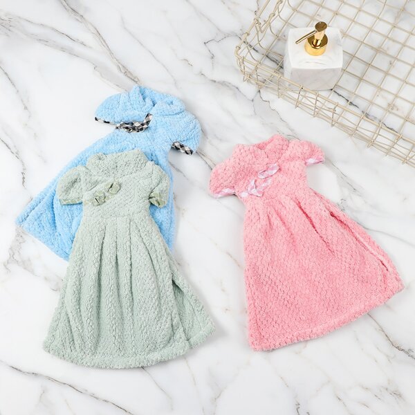 

1pc Dress Shaped Random Hand Towel, Multicolor